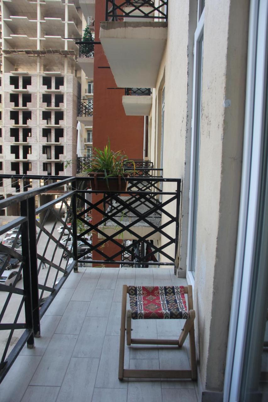 Batumi-Cozy Apartment المظهر الخارجي الصورة